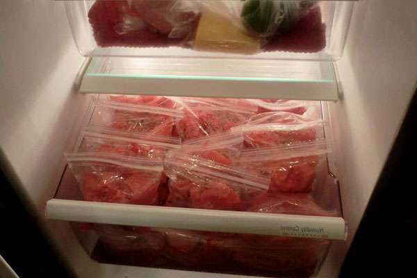 Hvor længe kan du opbevare en vandmelon i køleskabet, skåret