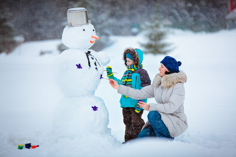 วิธีทำตุ๊กตาหิมะด้วยมือของคุณเอง