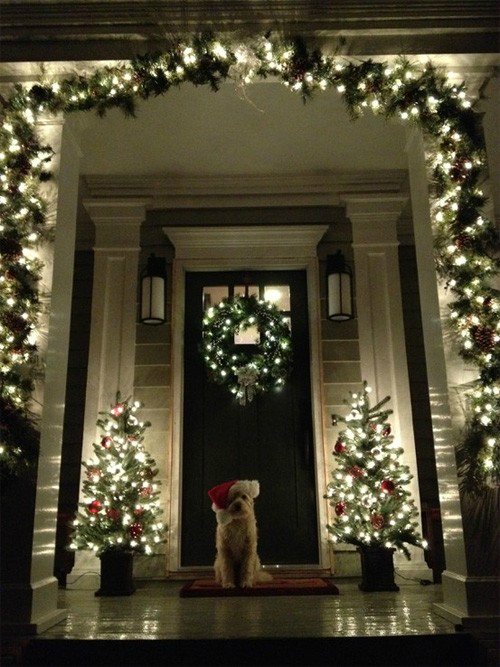 Guirlandas para decoração de portas de ano novo